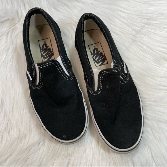 Vans Black Classic Slip On Mens size 4 - Picture 1 of 9